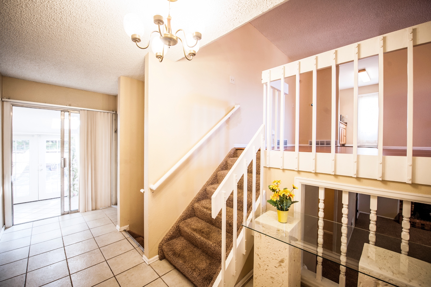 School District 20 BiLevel Live Dream Colorado Sell a House in