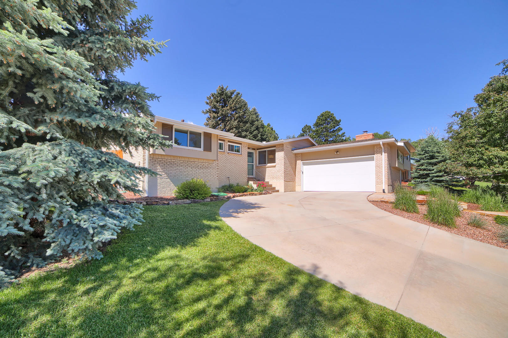 Skyway Ranch with Modern Kitchen Live Dream Colorado Sell a House